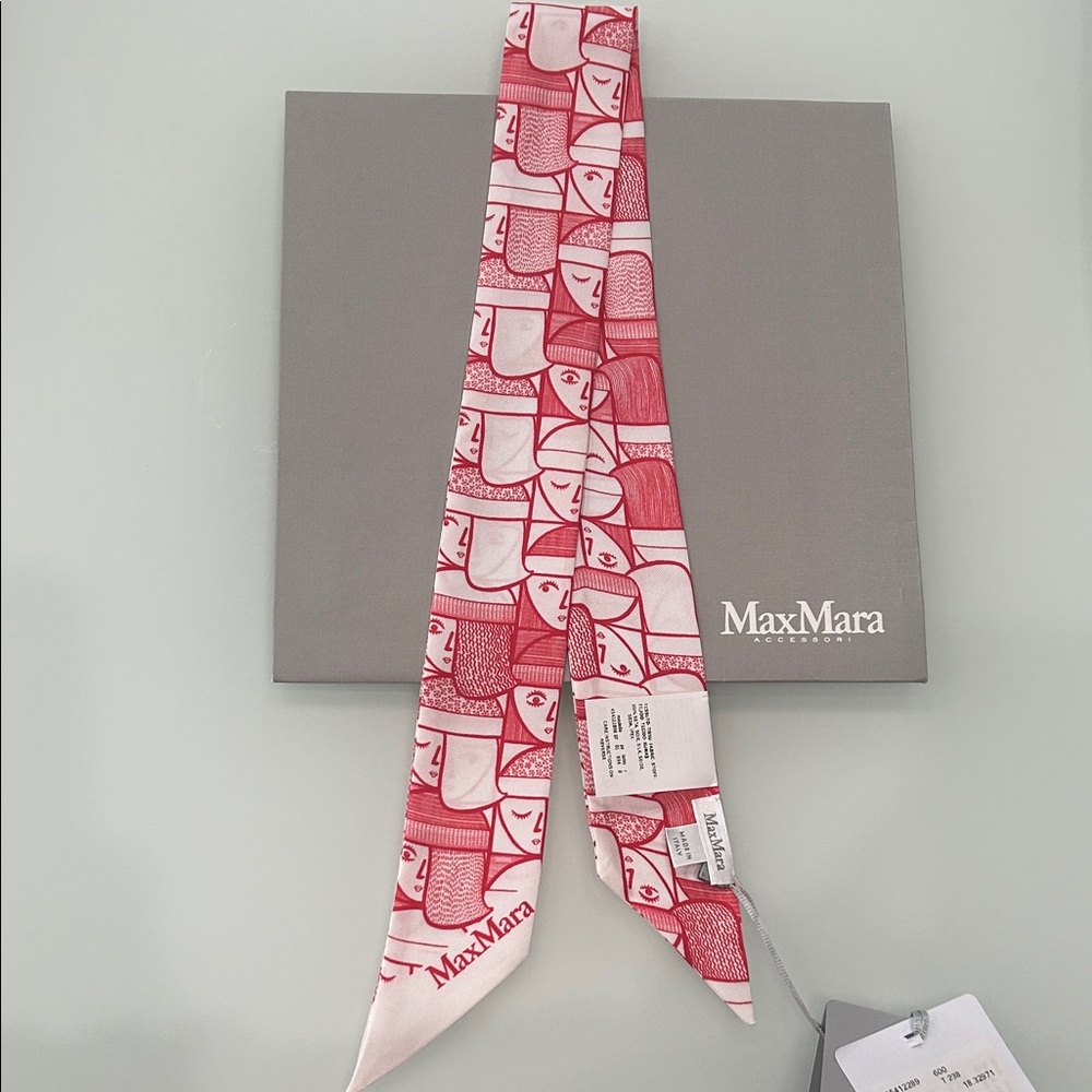 MaxMara Red and White Graphic Scarf/Twilly
